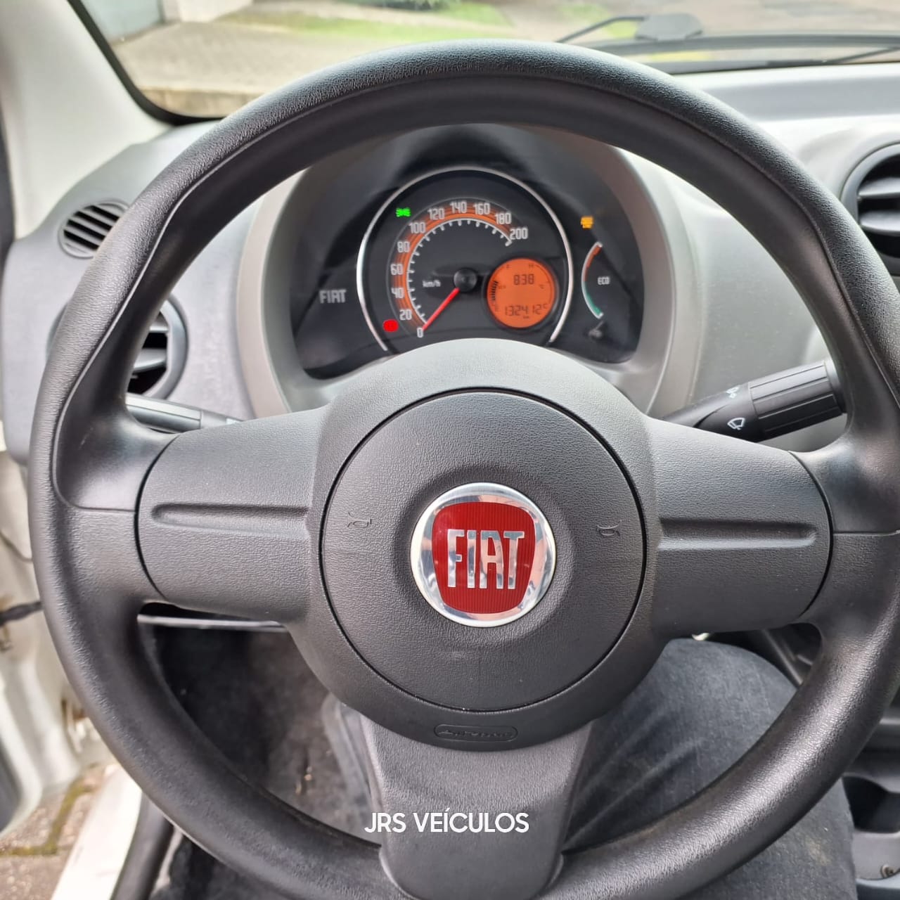 Fiat Uno Vivace 1.0 2015
