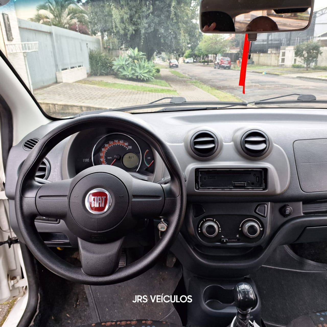 Fiat Uno Vivace 1.0 2015